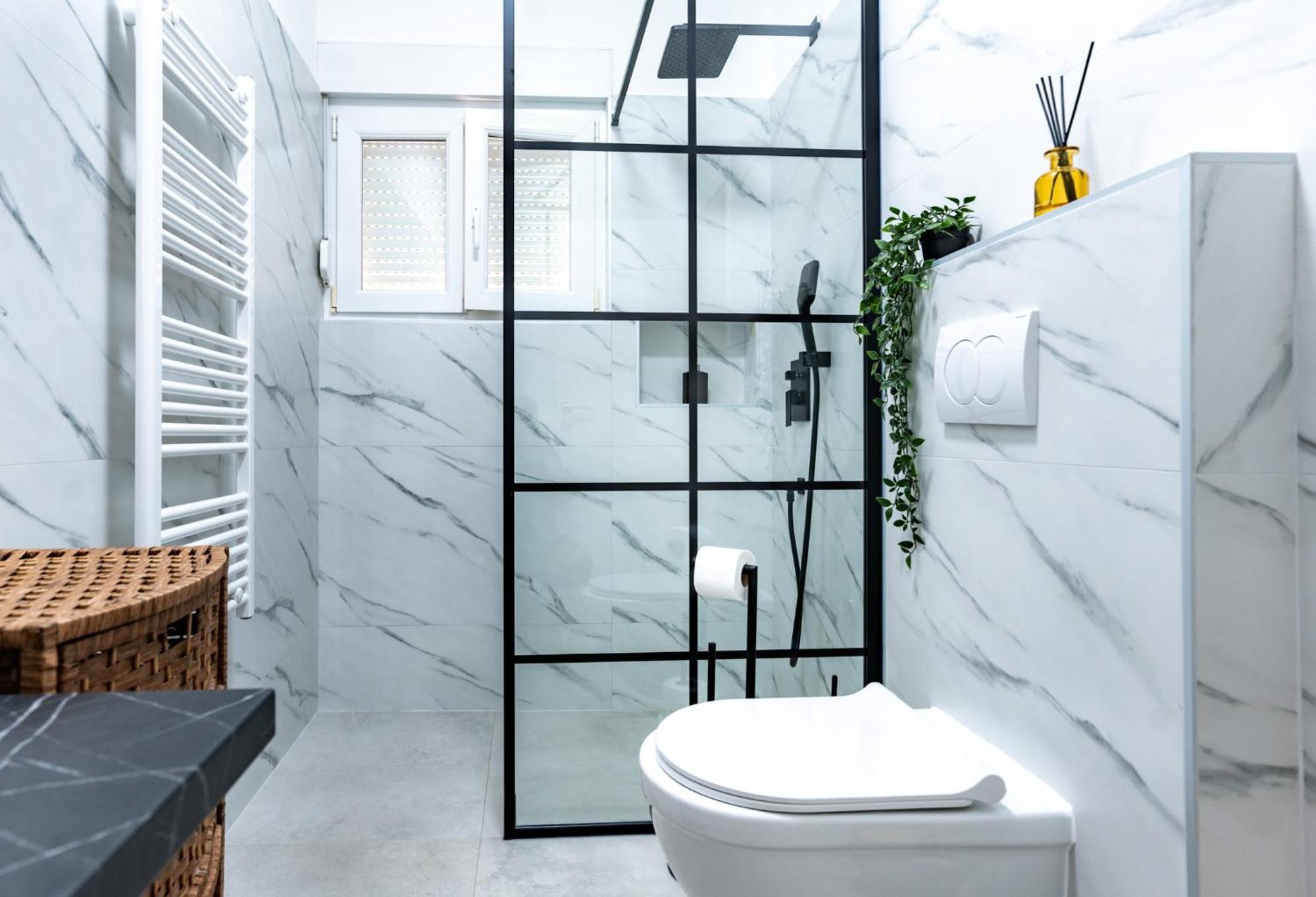 Apartman Petra S Pogledom Na More Banjol ภายนอก รูปภาพ